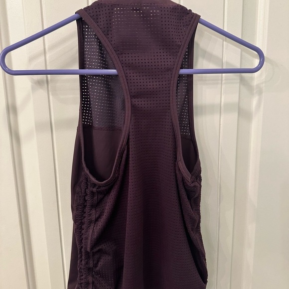 Athleta Hit It Rouvjed plum tank XS - Picture 5 of 6